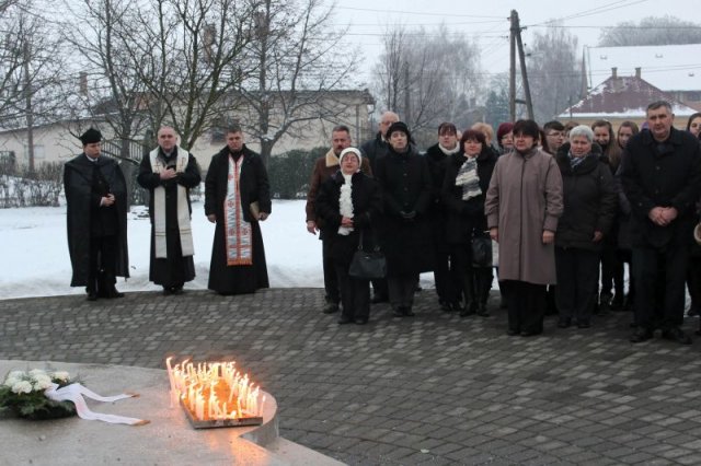 Elhurcoltak megemlékezése